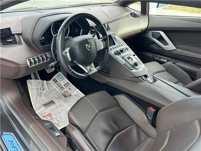 LAMBORGHINI AVENTADOR - 3