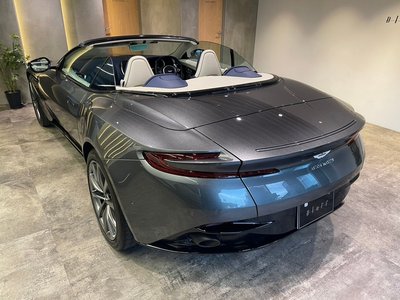 2021 Aston Martin DB11 VOLANTE — фото 7