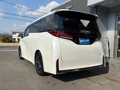 TOYOTA VELLFIRE - 2
