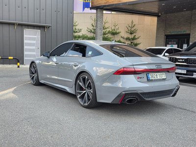 2021 AUDI RS7 — фото 4