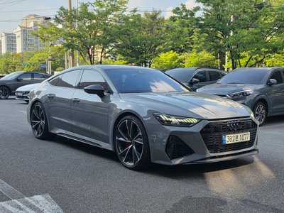 2021 AUDI RS7 — фото 3