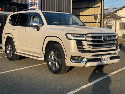 TOYOTA LAND CRUISER 300 - 5