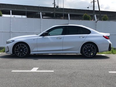 2024 BMW 3 SERIES photo 5
