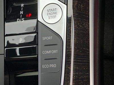 2024 BMW 3 SERIES thumbnail 33