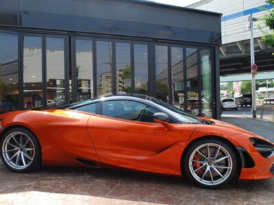MCLAREN 720S - 8