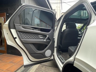 صورة مصغرة 44 لـ 2019 Bentley BENTAYGA
