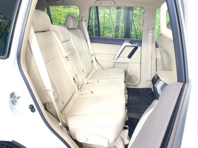 TOYOTA LAND CRUISER PRADO - 9