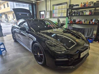 صورة 2 لـ 2019 Porsche PANAMERA