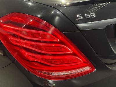 صورة مصغرة 11 لـ 2015 Mercedes-BENZ S-CLASS AMG