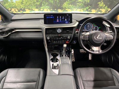 2021 Lexus RX thumbnail 2