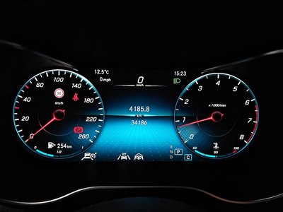 MERCEDES-BENZ GLC - 8