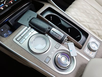GENESIS GV80 - 9