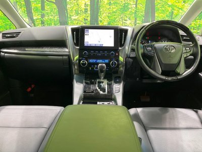2022 Toyota ALPHARD photo 2