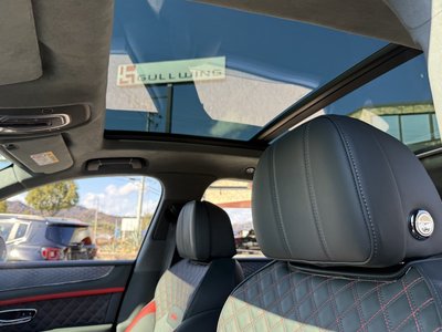 BENTLEY BENTAYGA - 8