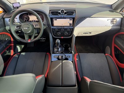 BENTLEY BENTAYGA - 2