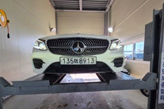 MERCEDES-BENZ E-CLASS - View 1