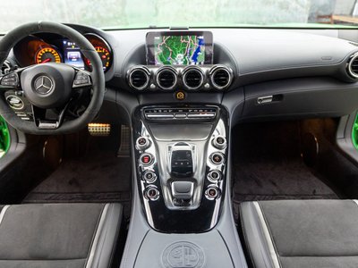 MERCEDES-BENZ GT AMG - 2