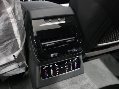 2026 AUDI A6 — миниатюра 38