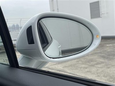 2022 Porsche MACAN — миниатюра 33