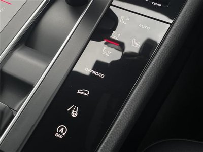 2022 Porsche MACAN — миниатюра 18