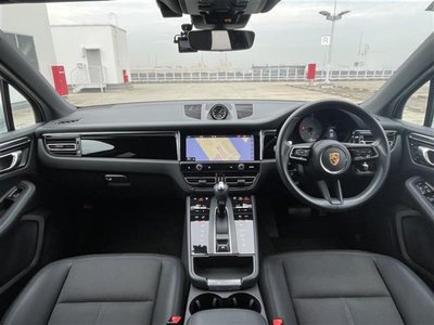 2022 Porsche MACAN — фото 2