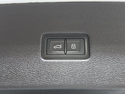 2023 AUDI Q8 — миниатюра 16