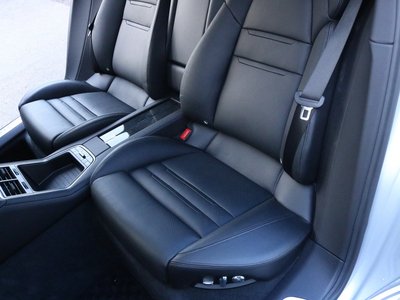 PORSCHE PANAMERA - 8