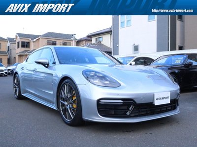 PORSCHE PANAMERA - 1