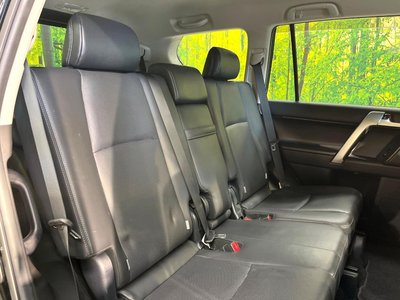 TOYOTA LAND CRUISER PRADO - 9