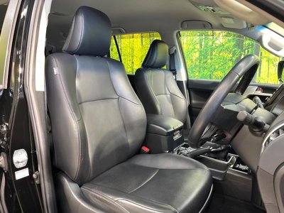 TOYOTA LAND CRUISER PRADO - 8