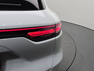 2023 Porsche CAYENNE photo 10