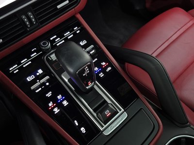 2023 Porsche CAYENNE thumbnail 12