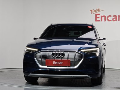 AUDI E-TRON - 2