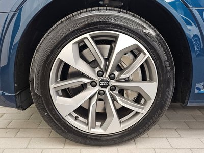 AUDI E-TRON - 6