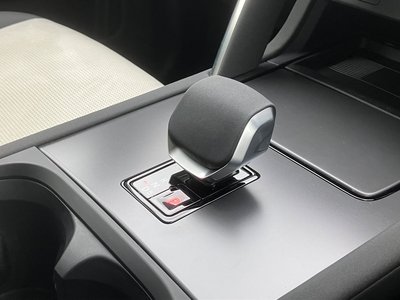 2025 LAND Rover DISCOVERY SPORT — миниатюра 34