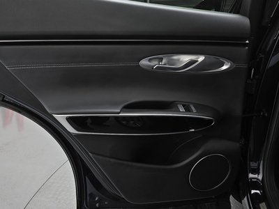 2024 Genesis GV70 — миниатюра 15