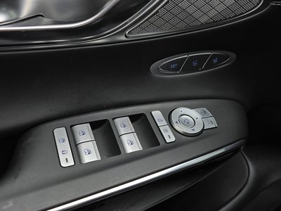 2024 Genesis GV70 — миниатюра 29