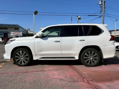 LEXUS LX - 2