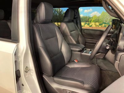 2025 Toyota LAND CRUISER 250 照片 8