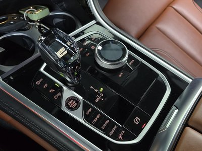 BMW 8 SERIES - 9