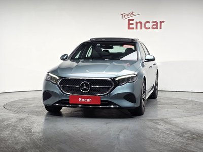 MERCEDES-BENZ E-CLASS - 2