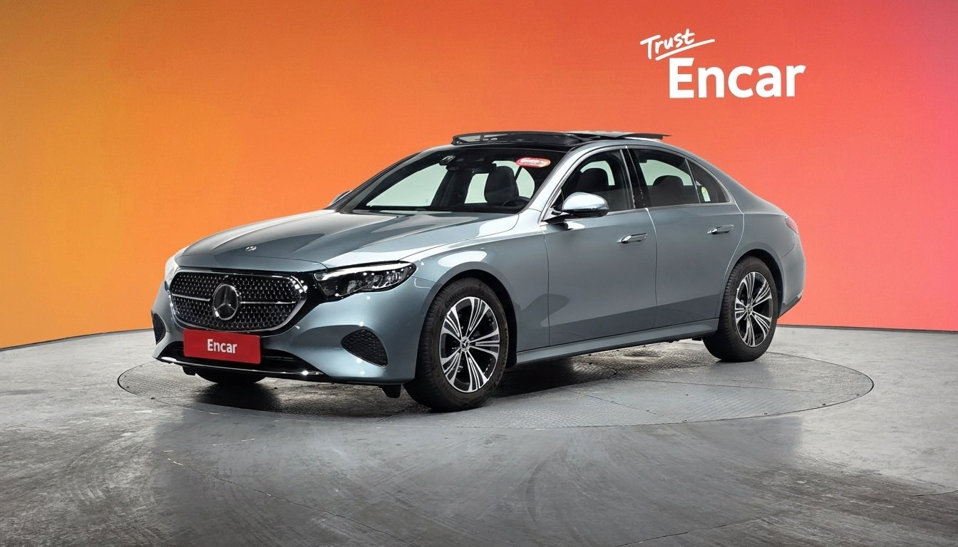 MERCEDES-BENZ E-CLASS - View 1