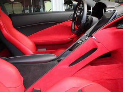 2021 Ferrari ROMA — миниатюра 47
