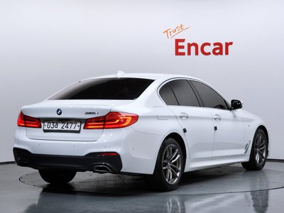BMW 5 SERIES - 4