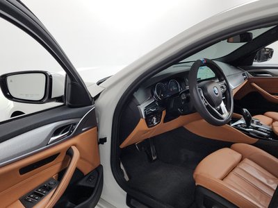 BMW 5 SERIES - 10