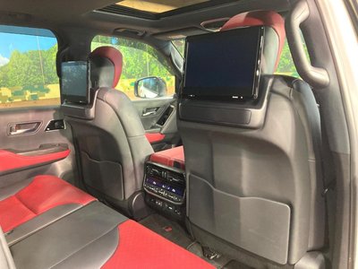 TOYOTA LAND CRUISER 300 - 6