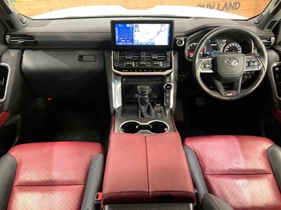 TOYOTA LAND CRUISER 300 - 2