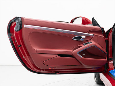 2025 Porsche 718 thumbnail 19