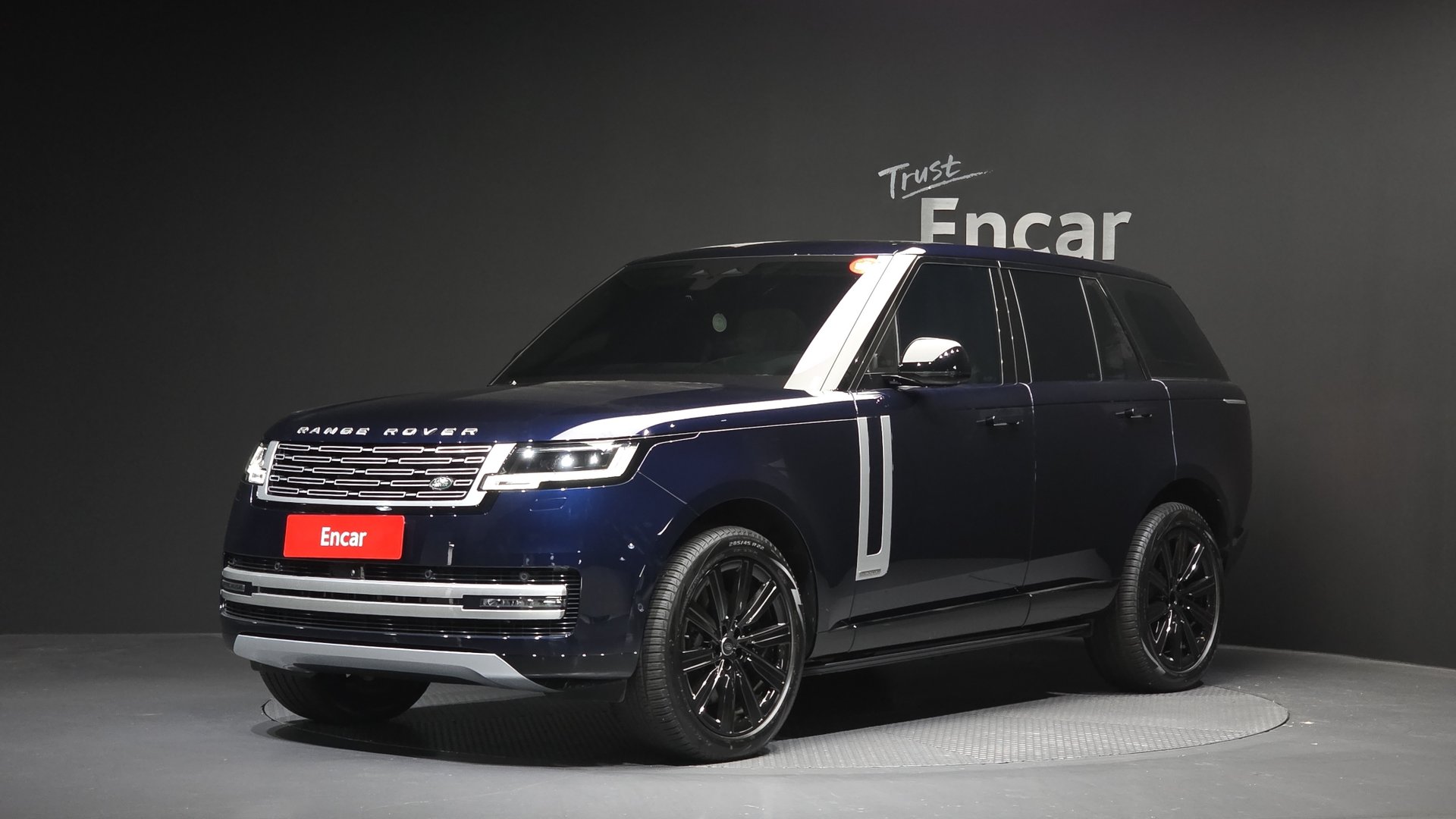 LAND ROVER RANGE ROVER - View 1