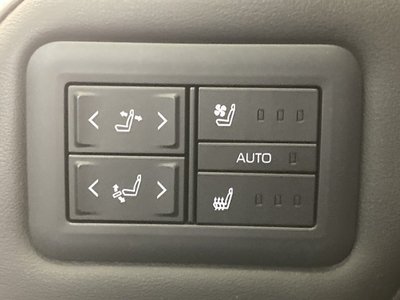 صورة مصغرة 50 لـ 2023 Toyota ALPHARD